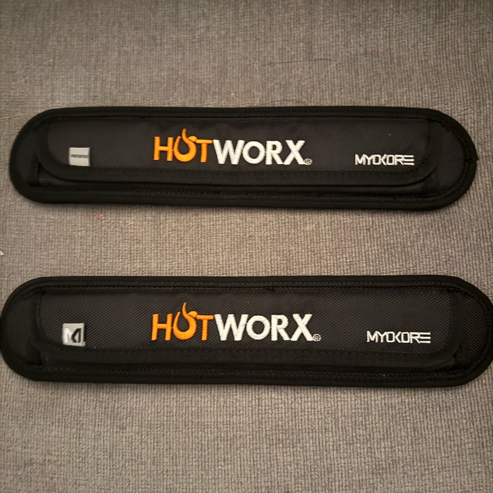 Hotworx Black Latex Loop Band Sleeves